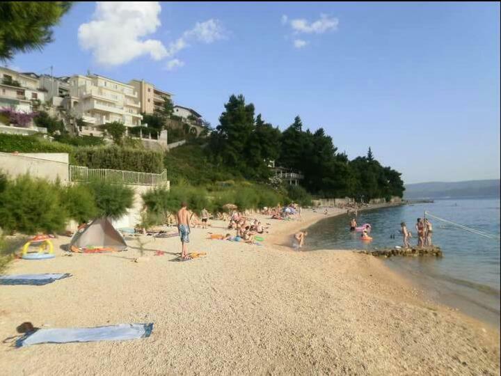 Villa Dvor Apartments Omis Bagian luar foto